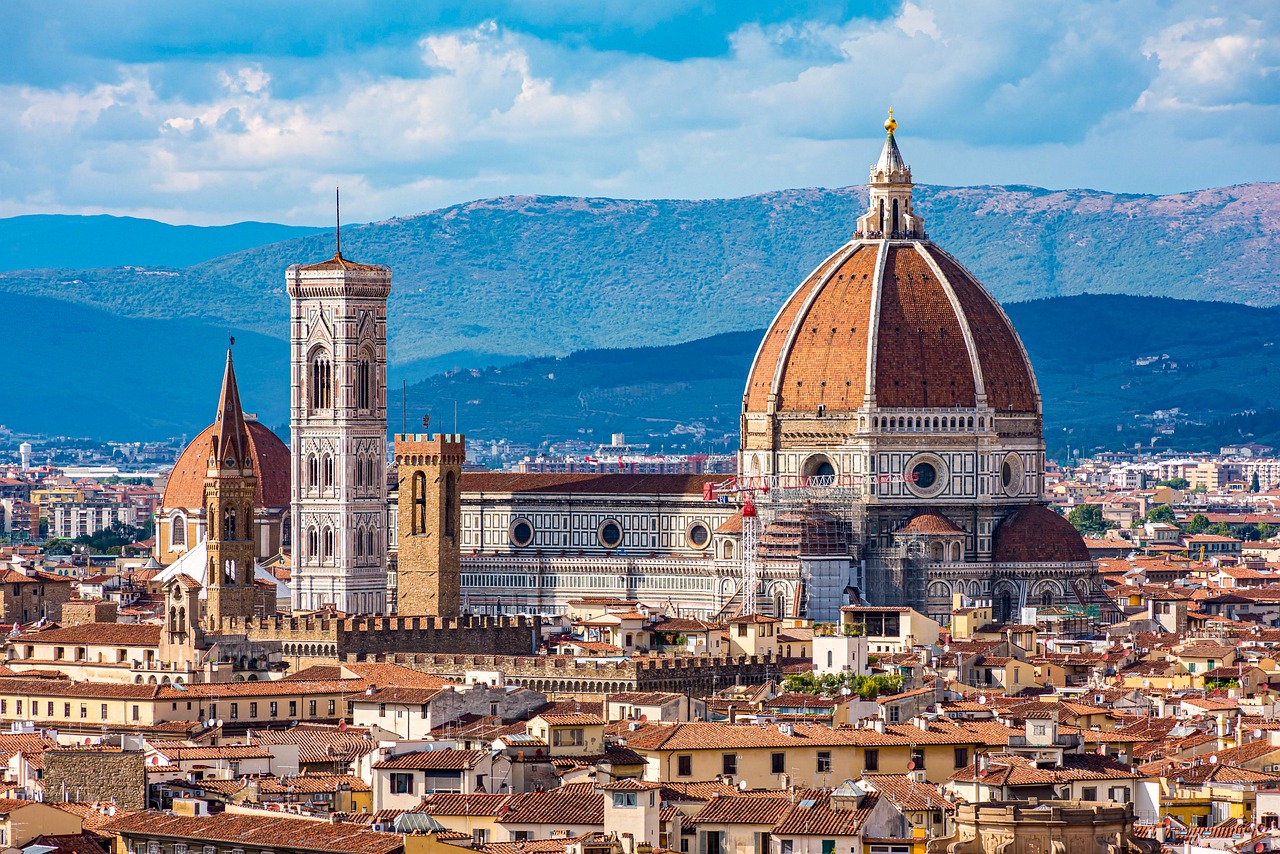 Florence's Gelato Shops: Indulging in Sweet Delights