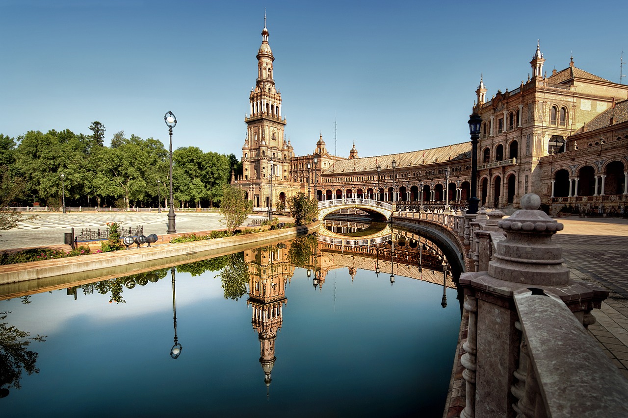 Plaza de España Visit: Seville's Architectural Gem