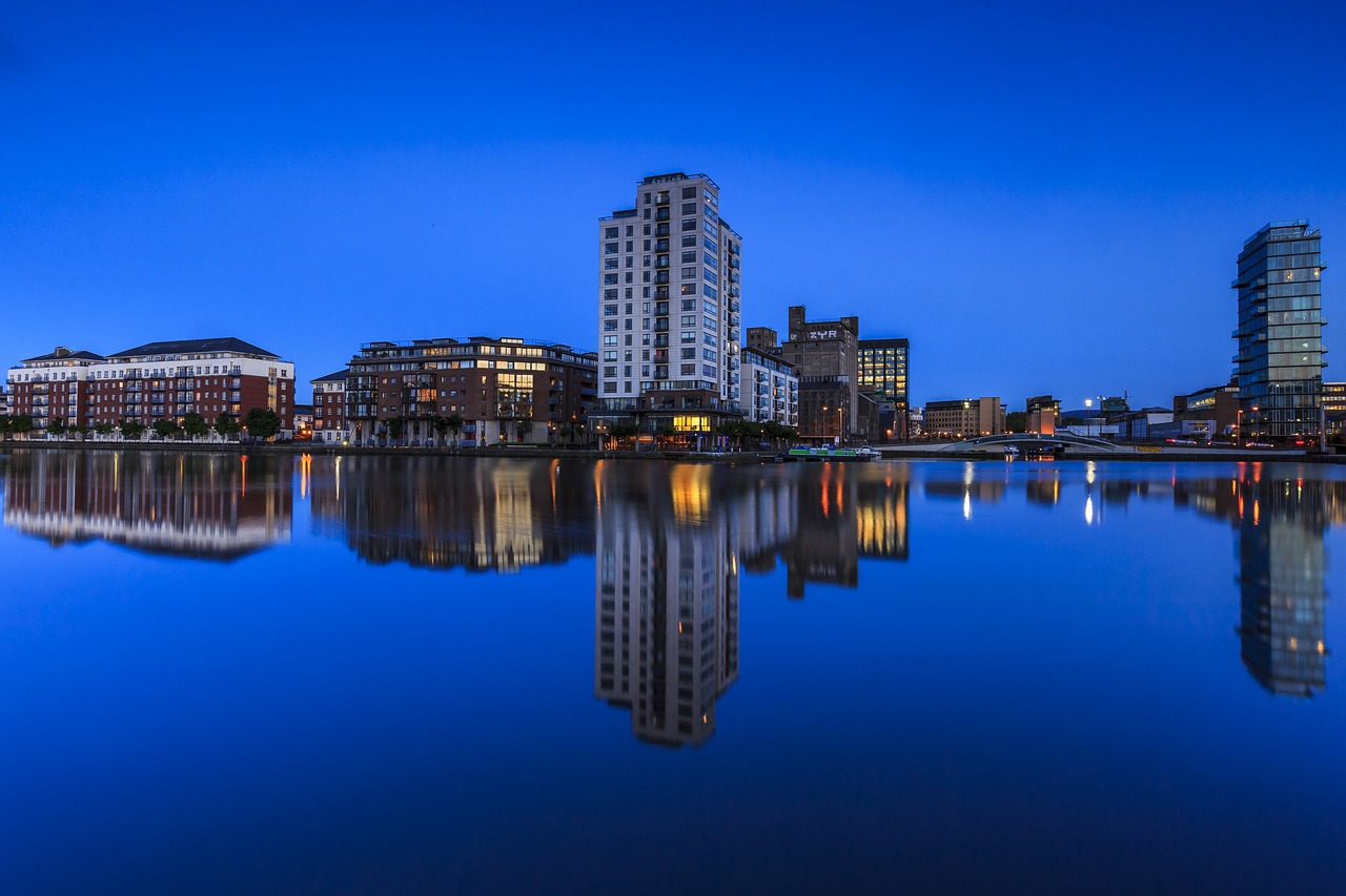 Dublin's Literary Pubs: Toasting to Irish Writers